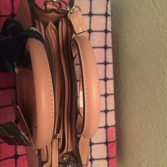 authentic LONDON FOG handbag - Picture 4 of 6